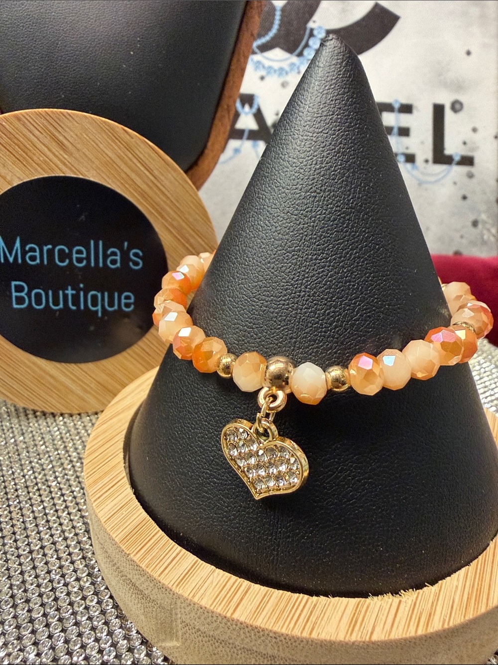 ❣️5/$25❣️Peach Crystal Heart Charm Stretch Bracelet. 🆕